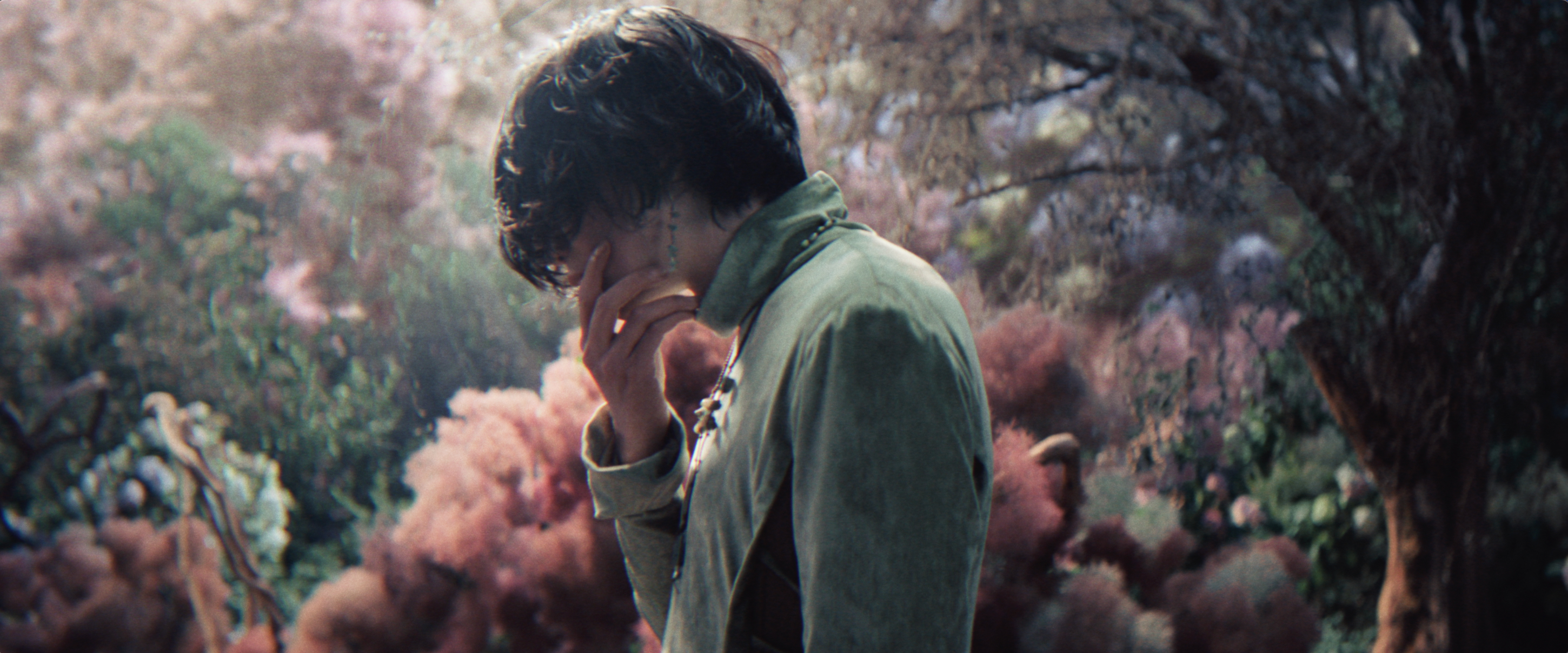 月を見ていた」MV | 米津玄師 official site「REISSUE RECORDS」